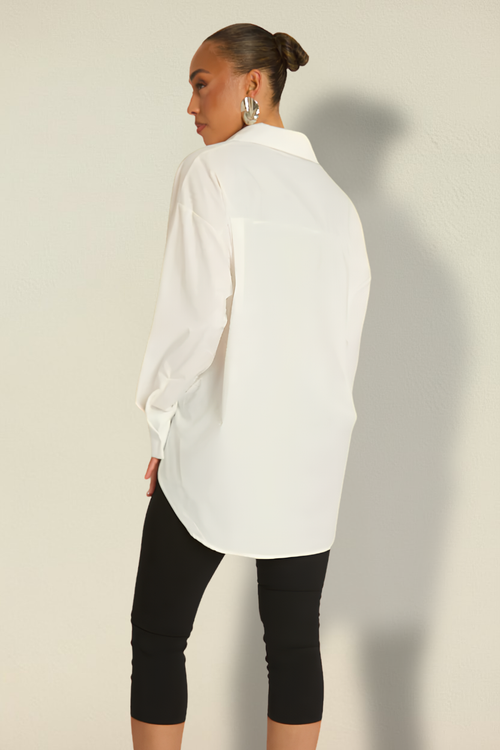 Aria — Camisa oversize blanca imprescindible