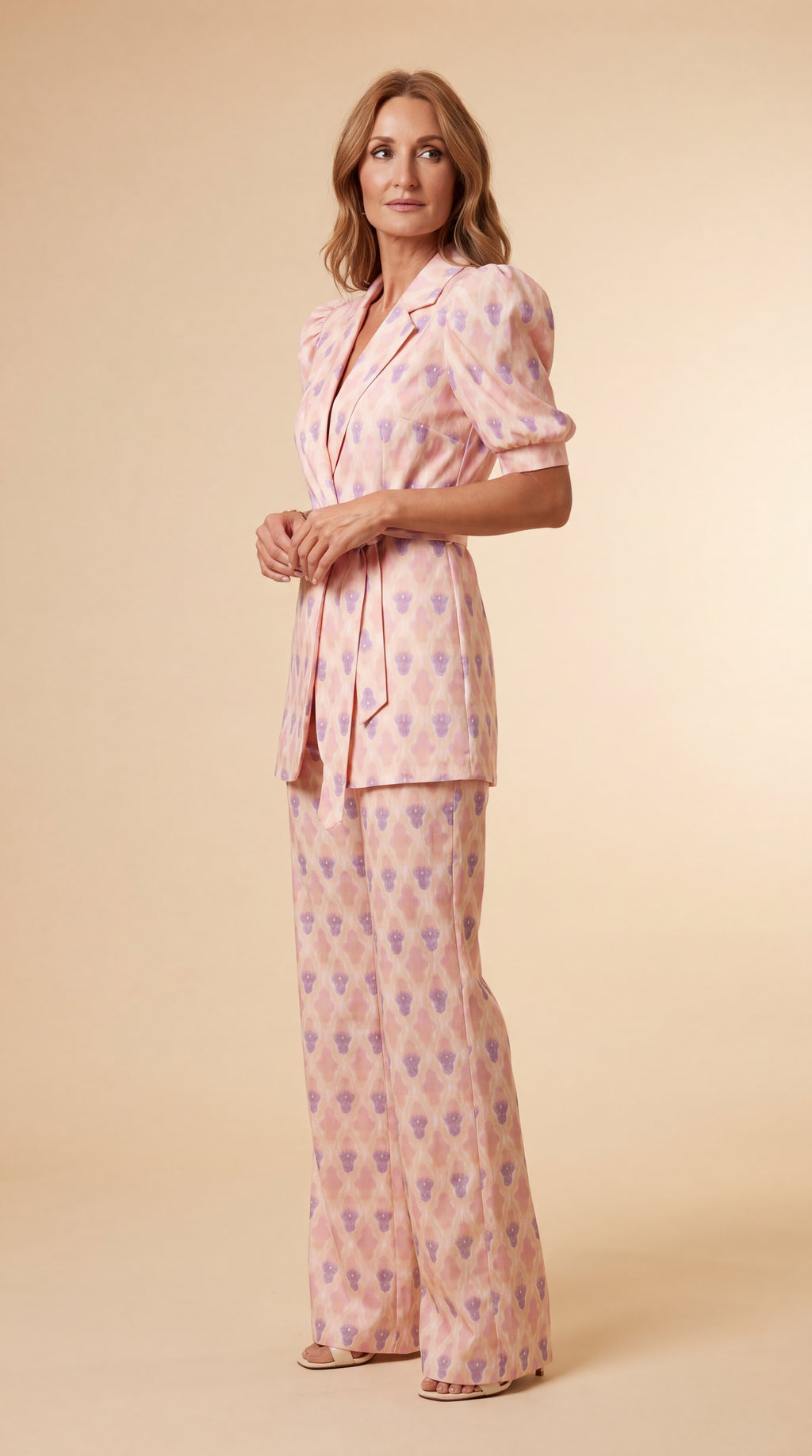 Chiara | Conjunto Blazer & Pantalón Acampanado Estampado