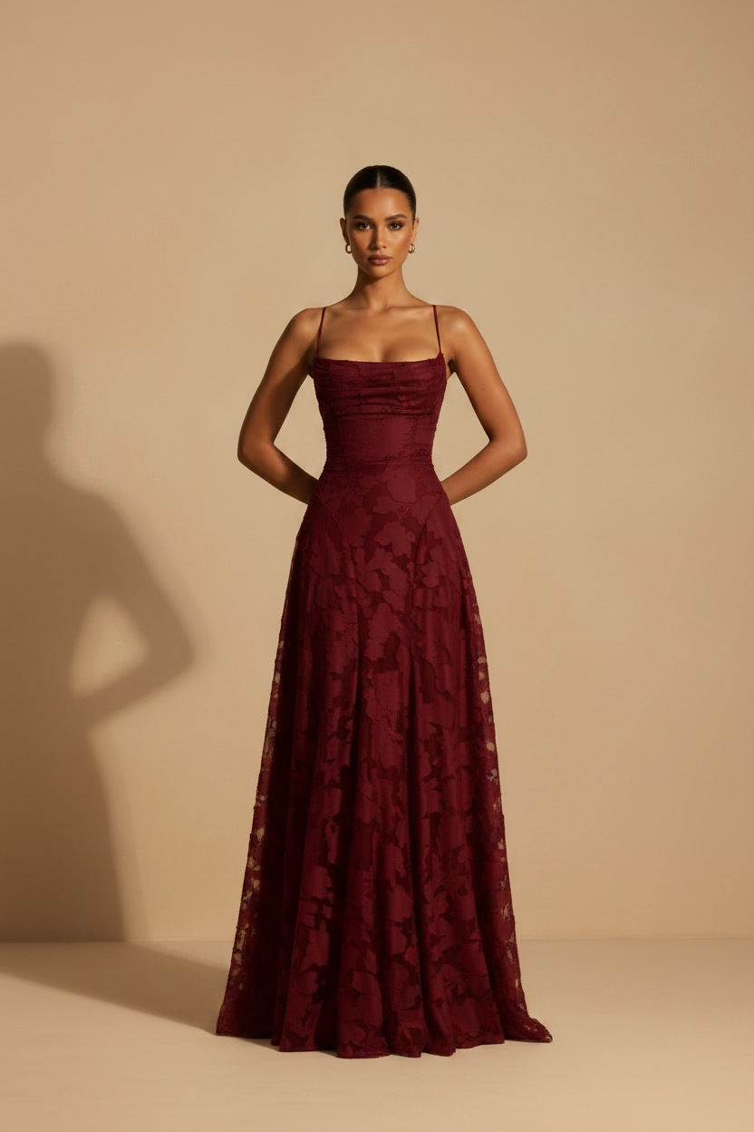 Francesca – Vestido Largo Encaje Ajuste Elegante Burdeos