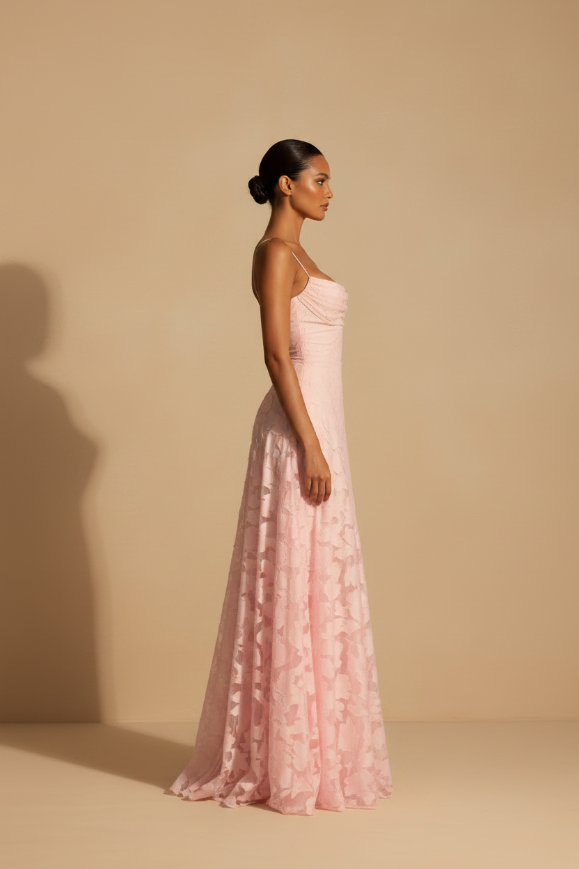 Francesca – Vestido Largo Encaje Ajuste Elegante Rosa